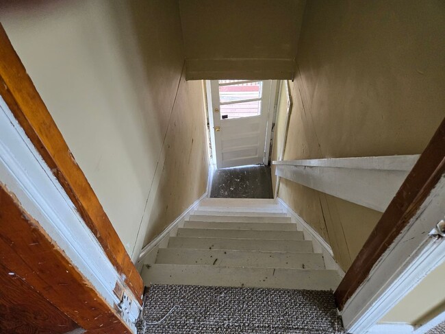 Building Photo - 2814 Ailsa Ave