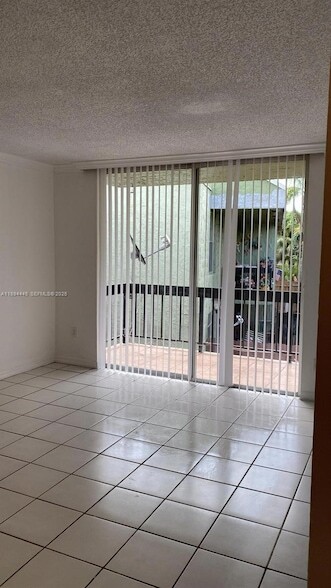 Foto del edificio - 8301 SW 142nd Ave