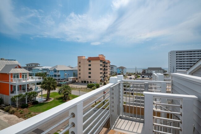 Building Photo - PLAN AND SECURE YOUR WINTER GETAWAY NOW, W...