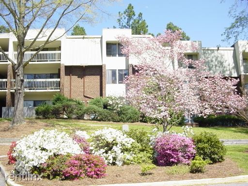 Building Photo - 500 Umstead Dr