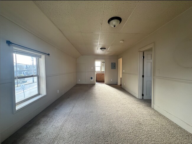 Building Photo - 120 5th St NE