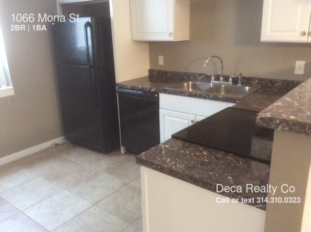 Building Photo - 1066 Mona Dr