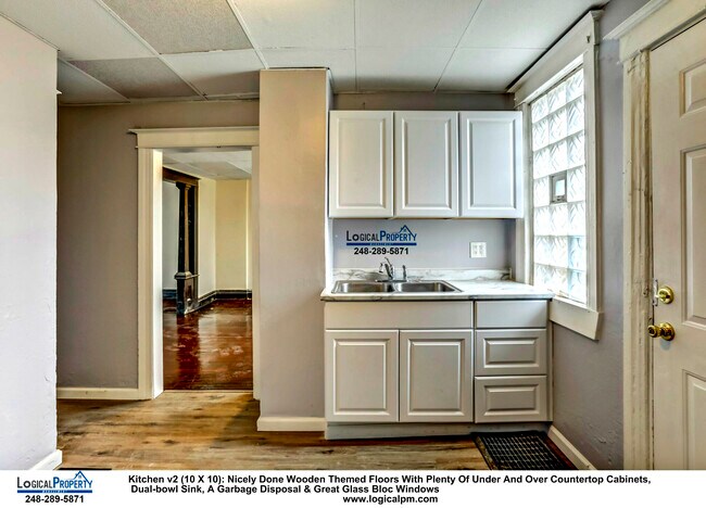 Building Photo - 3/1 Colonial w/ Studio,Bsmnt,Covered Porch...