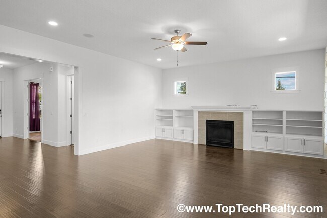 Building Photo - Amazing 4 BD + Media Rm home with Primary ...