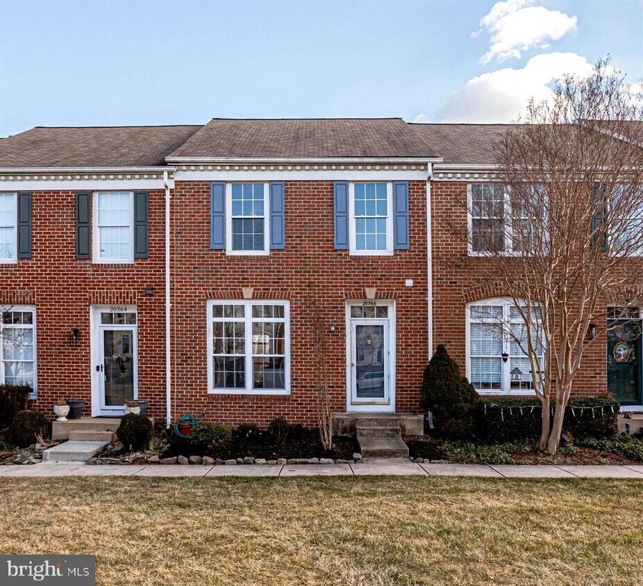Foto principal - 20366 Hartwell St