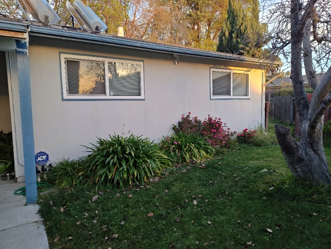 Foto del edificio - 1536 Holleran Ct