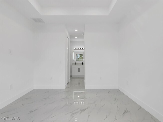 Foto del edificio - 1119 Earhart St E