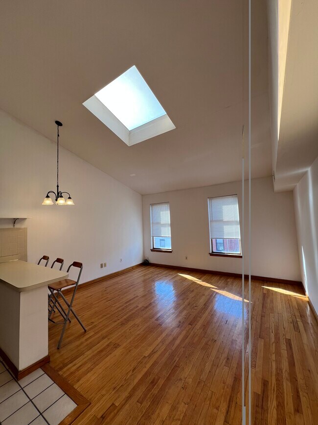 Foto del edificio - 625 S 19th St