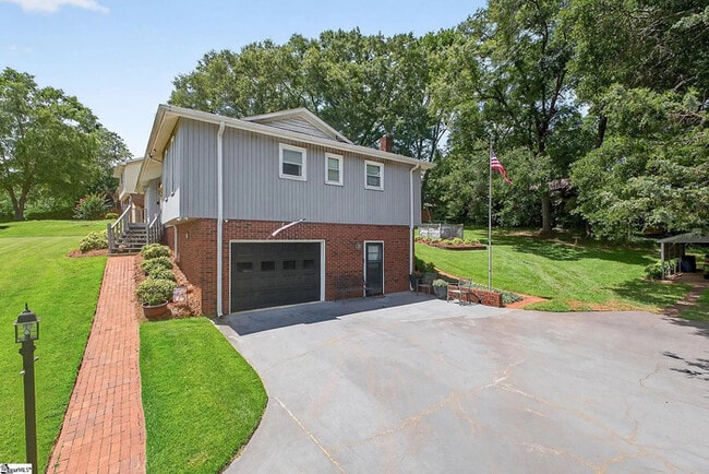 Building Photo - 306 Verner Dr