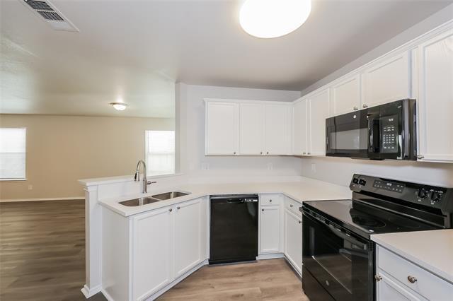 Foto del edificio - 912 Laredo Plaza