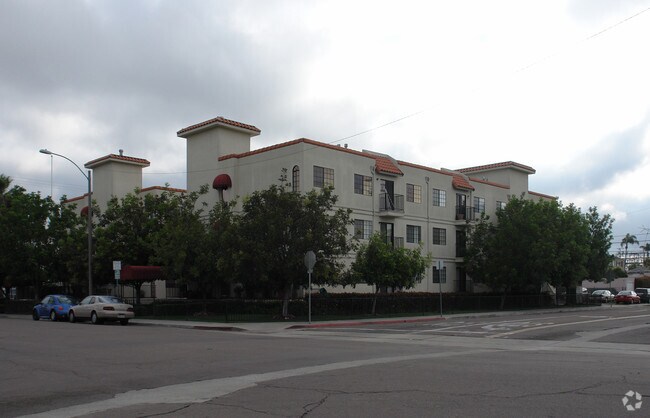Building Photo - 4205 Ohio St