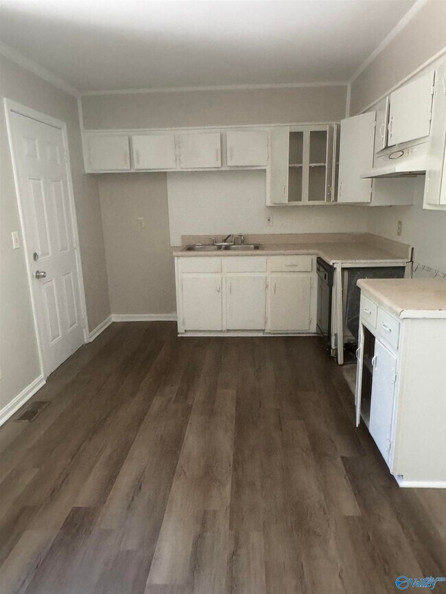 Foto del edificio - 2614 Hanover Dr NW