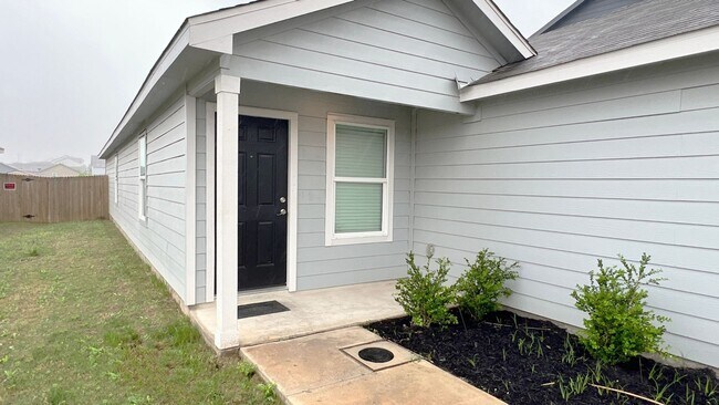 Building Photo - Charming 4BR House in San Antonio