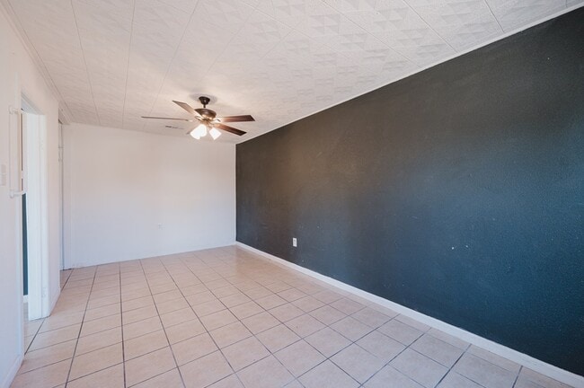 Foto del edificio - 1322 N Lincoln Ave