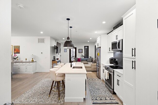 Foto del edificio - 68 Armandine St