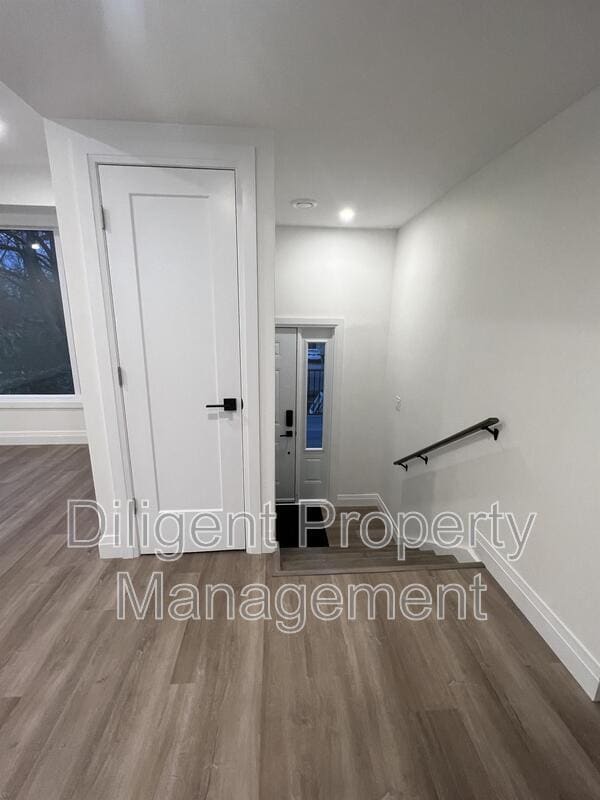 Building Photo - 438 Bellevue St