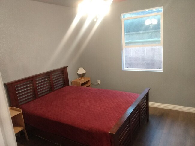 Foto del edificio - 3471 Glendower St