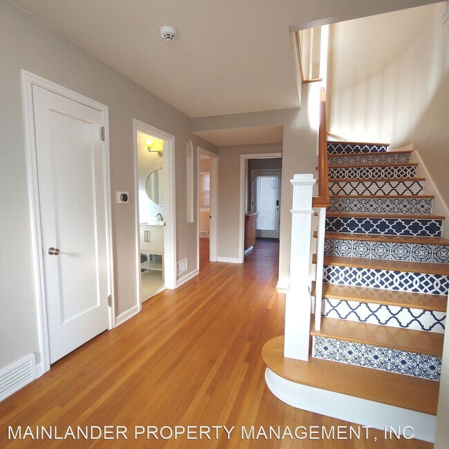 Foto del edificio - 3 br, 3 bath House - 6442 SW PARKHILL DR