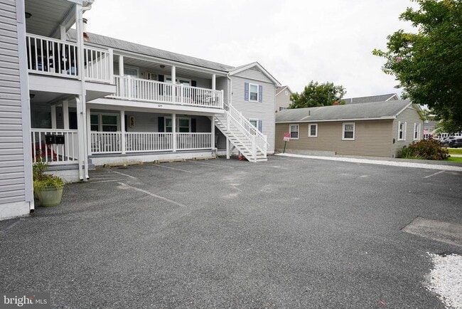 Building Photo - 309 Bayshore Dr