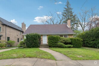 Building Photo - 9225 Karlov Ave