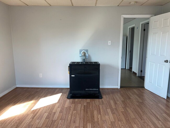 Building Photo - 50 Millbury St