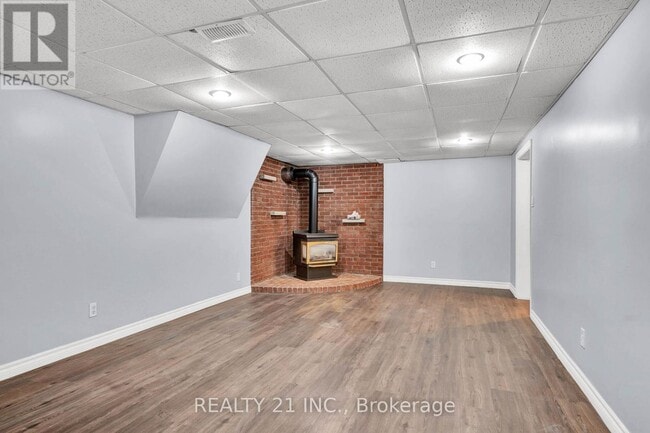 Building Photo - 160 Elizabeth Ave