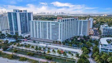 Building Photo - 2899 Collins Ave