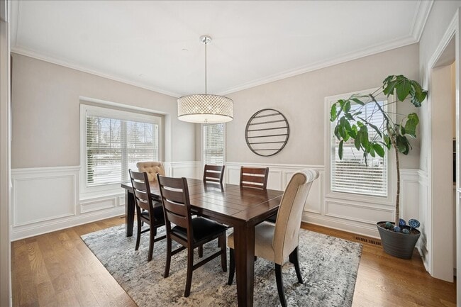 Building Photo - 420 Evanston Ave