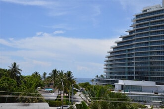 Building Photo - 2300 NE 33rd Ave