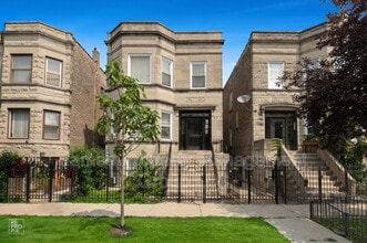 Building Photo - 2524 W Cortez St