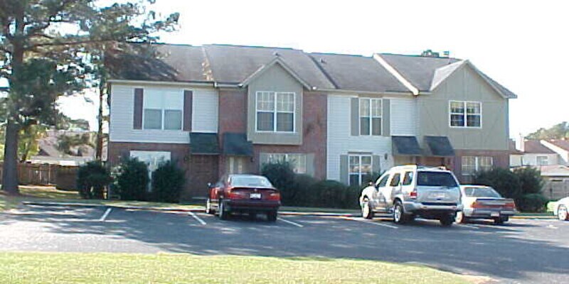Primary Photo - 110-4 EDGEFIELD