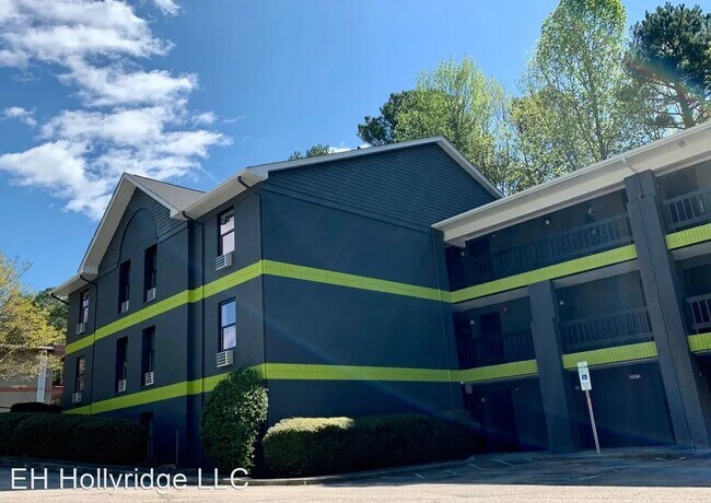 Building Photo - 5104 Hollyridge Dr