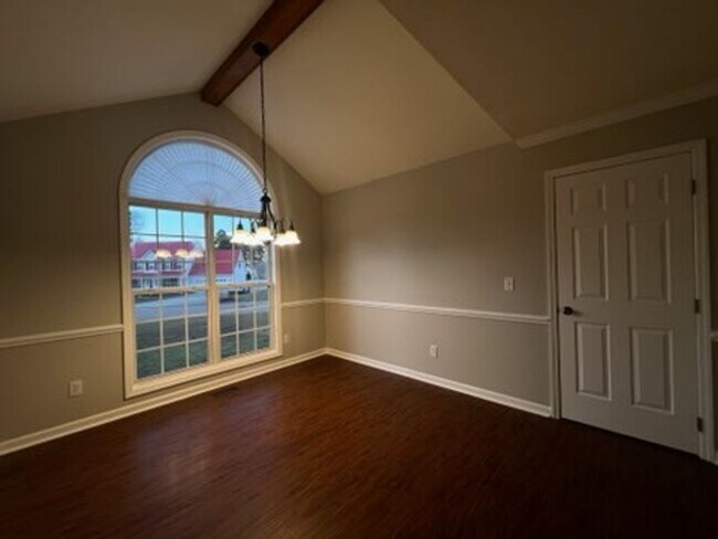 Foto del edificio - Spacious 4 Bed, 2.5 Bath Home in Cameron