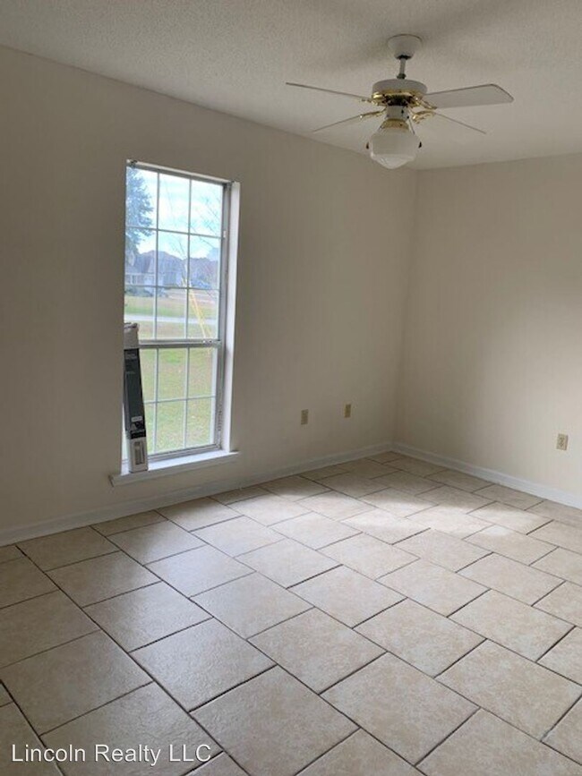 Foto del edificio - 4072 Northlake Dr