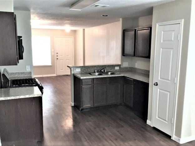 Building Photo - 22346 Queenbury Hills Drive