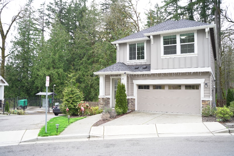 Photo - 22300 SE 43rd Pl (Issaquah, WA)