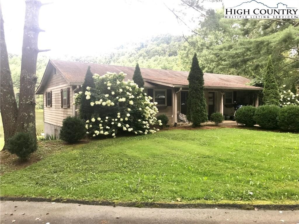 1615 Lakeside Dr, West Jefferson, NC 28694 House Rental in West