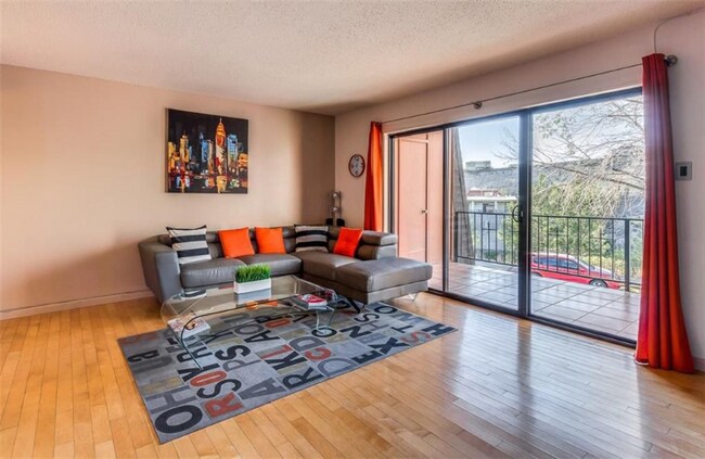 Foto del edificio - 4800 N Stanton St