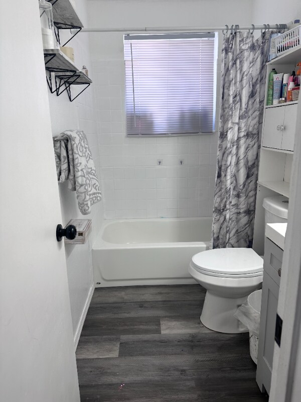 Photo - 211 S Brentwood St Apartment