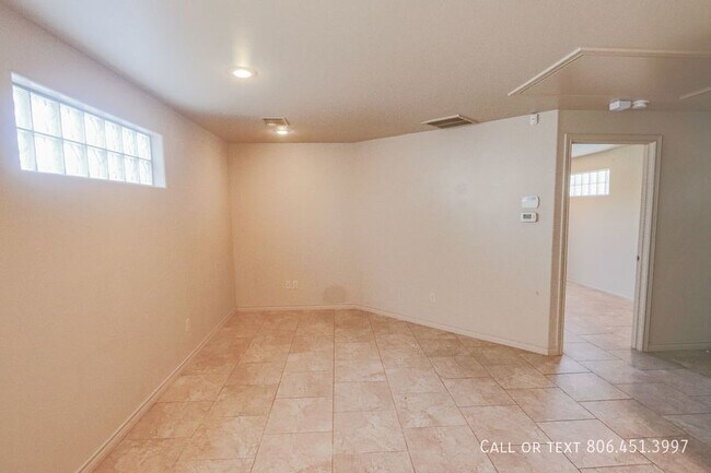 Foto del edificio - 2629 25th St