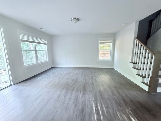 Building Photo - Single Family Home - 2/2.5 in Cumming, GA