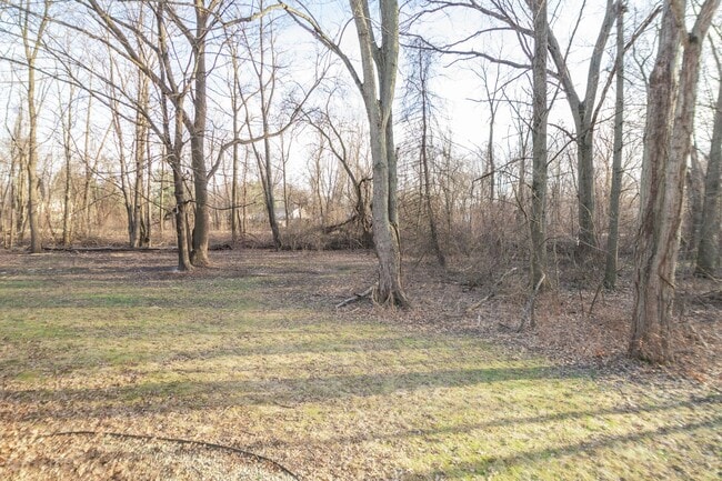 Building Photo - 2 bedroom / 1 bathroom Duplex for Rent in ...