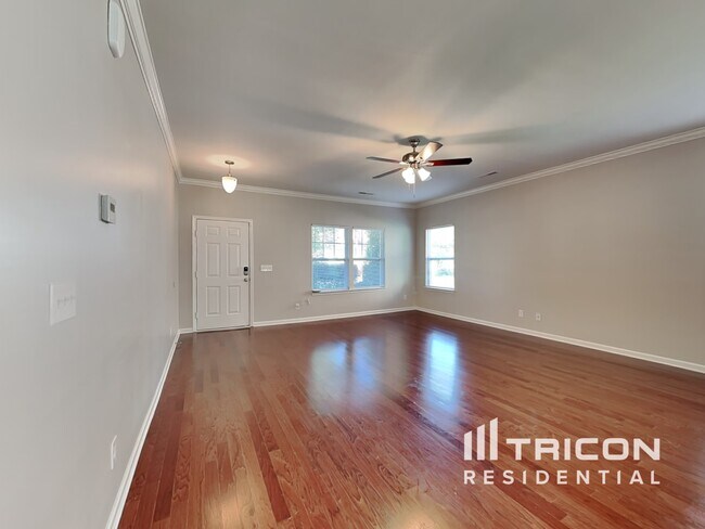 Building Photo - 112 Tilton Dr