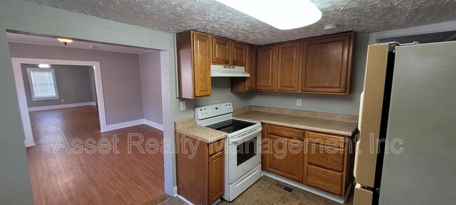 Foto del edificio - 410 E Quincy Ave