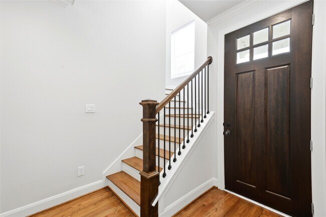 Foto del edificio - 8239 Cambridge St