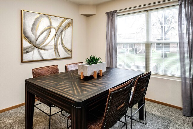 Building Photo - Tranquility Pointe