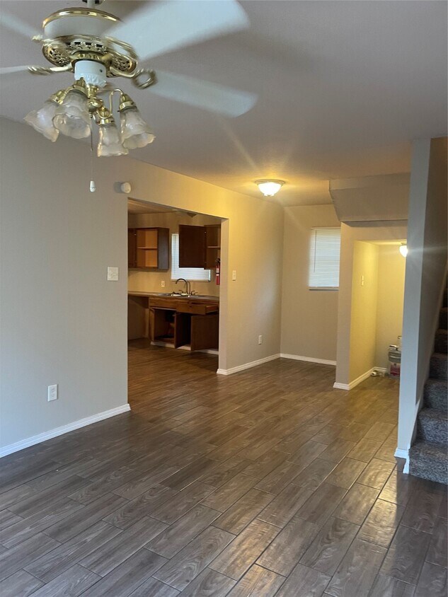Foto principal - 5313 Carmen St