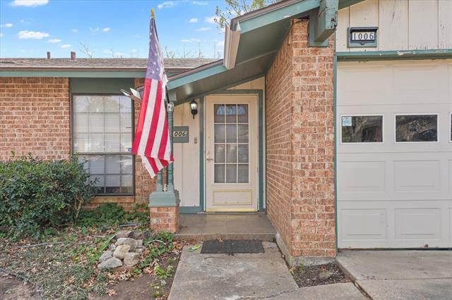 Foto del edificio - 1006 E Martin Ln