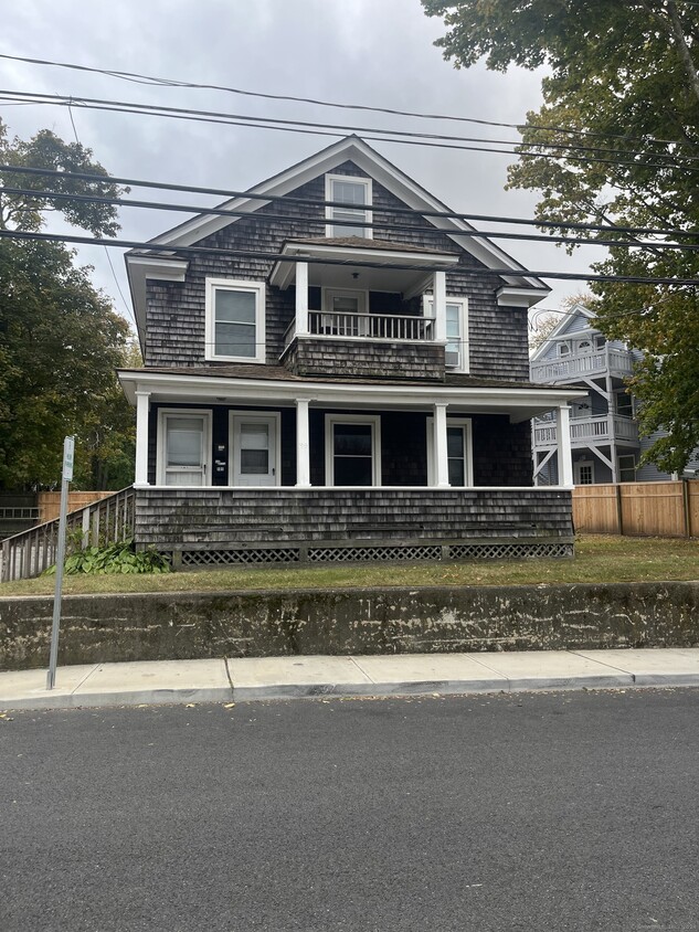 Primary Photo - 99 Poquonnock Rd