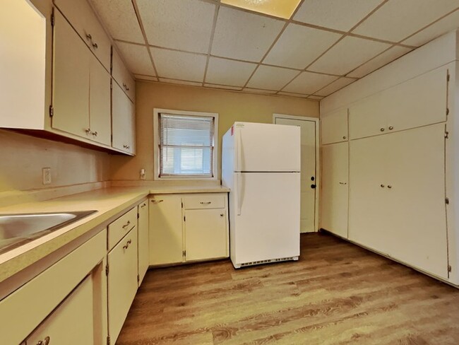 Foto del edificio - LEASING SPECIAL!! 3 Bedroom, 1 Bathroom Ho...